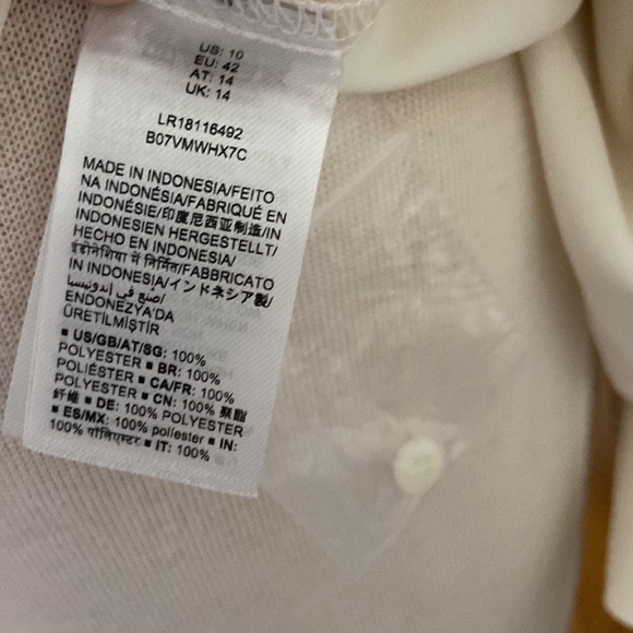 Lark & Ro Romantic Blouse - Picture 6 of 9